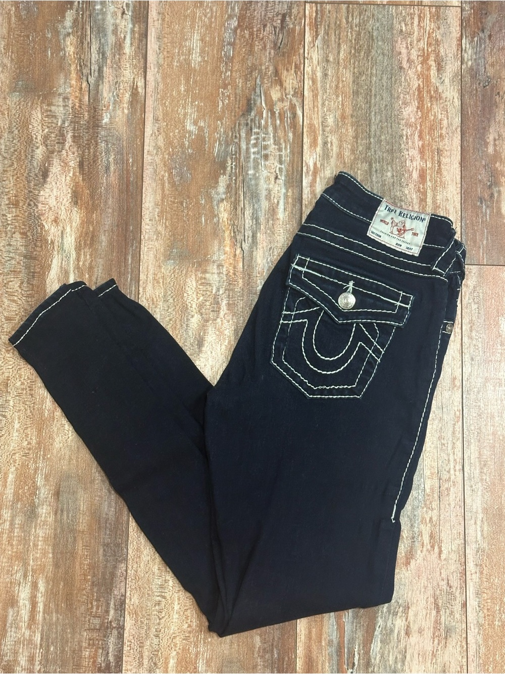 True Religion Women's Dark Wash Skinny Jeans with White Contrast Stitching
